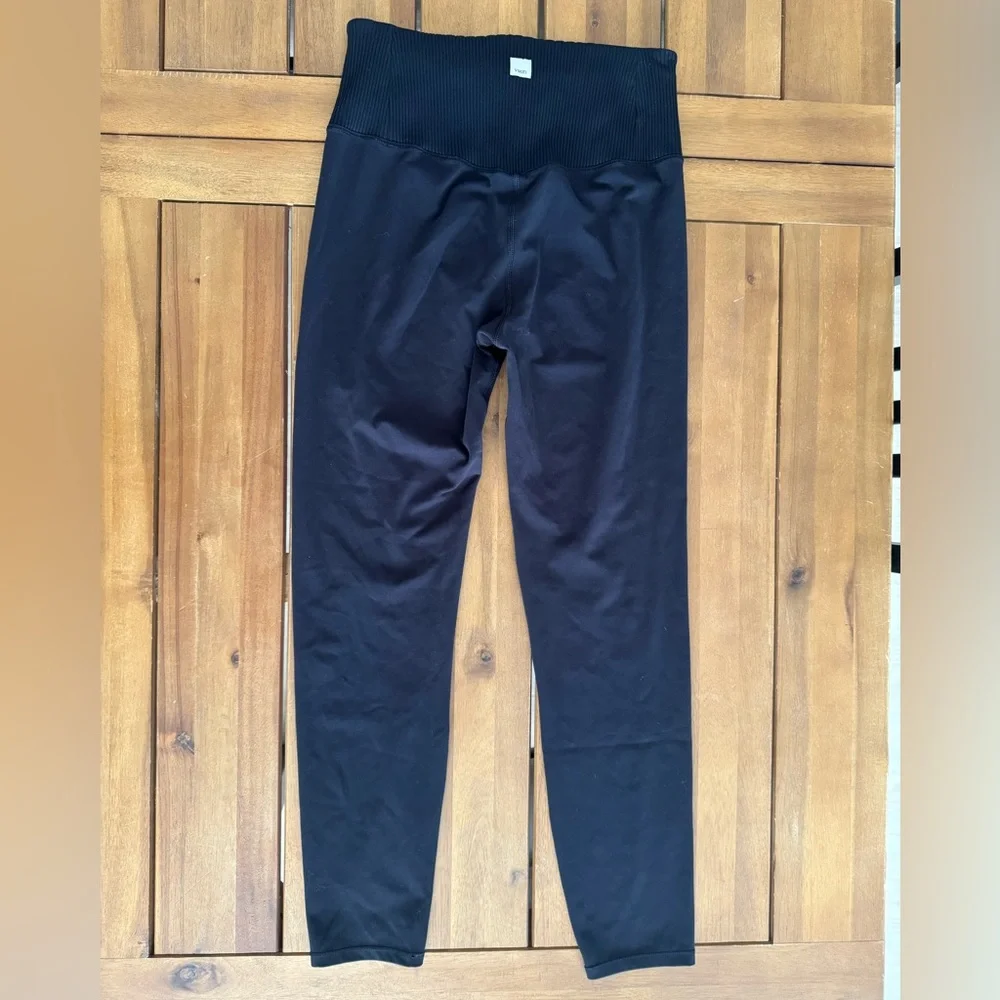 Vuori Leggings - Picture 3 of 5